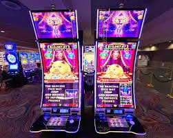 qq1221 dana Gaple table interface showing tile layout, betting area, and live dealer feed